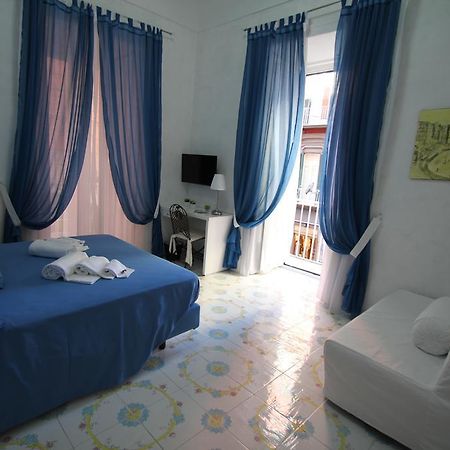 Le Vie Di Napoli B&B Eksteriør bilde