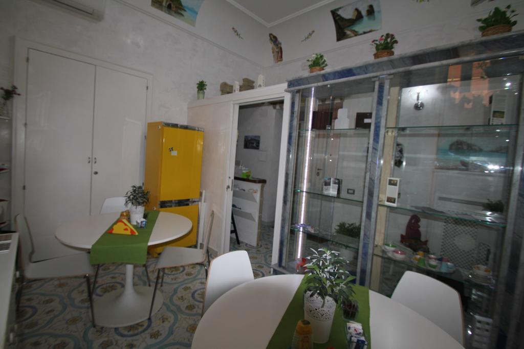 Le Vie Di Napoli B&B Eksteriør bilde
