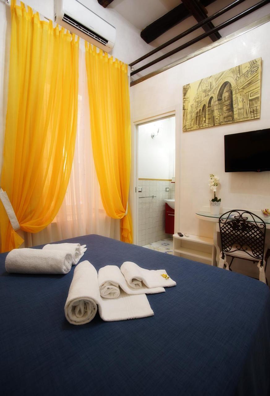 Le Vie Di Napoli B&B Eksteriør bilde