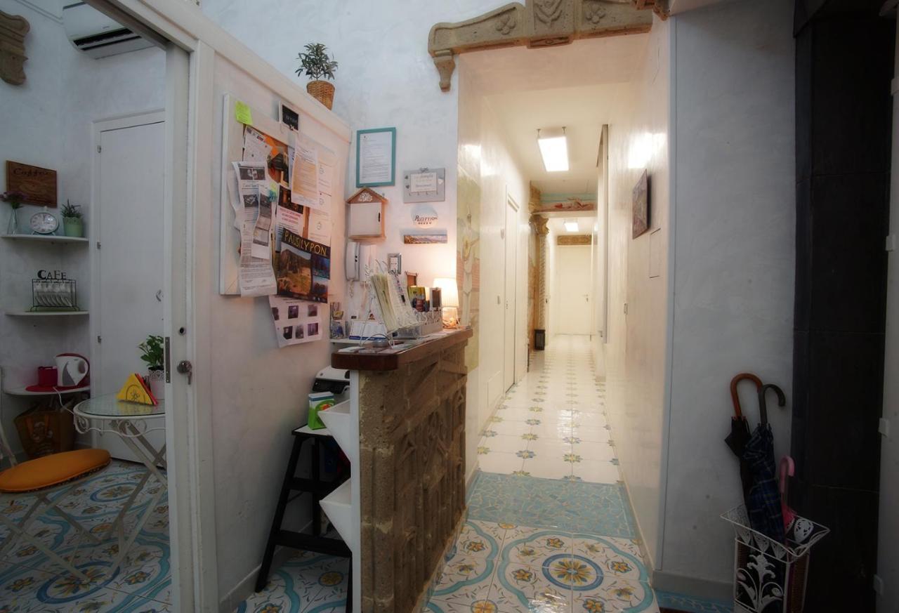 Le Vie Di Napoli B&B Eksteriør bilde